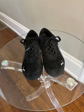 Women’s Black Puma Sneakers